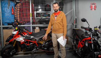Motocykle wróciły z ISM. Ile kosztował serwis Ducati Hypermotard? Czy mechanik znalazł dużo usterek? [film]